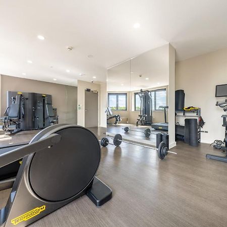Luxury One Bedroom Serviced Apartment In The Heart Of Bedford Dış mekan fotoğraf