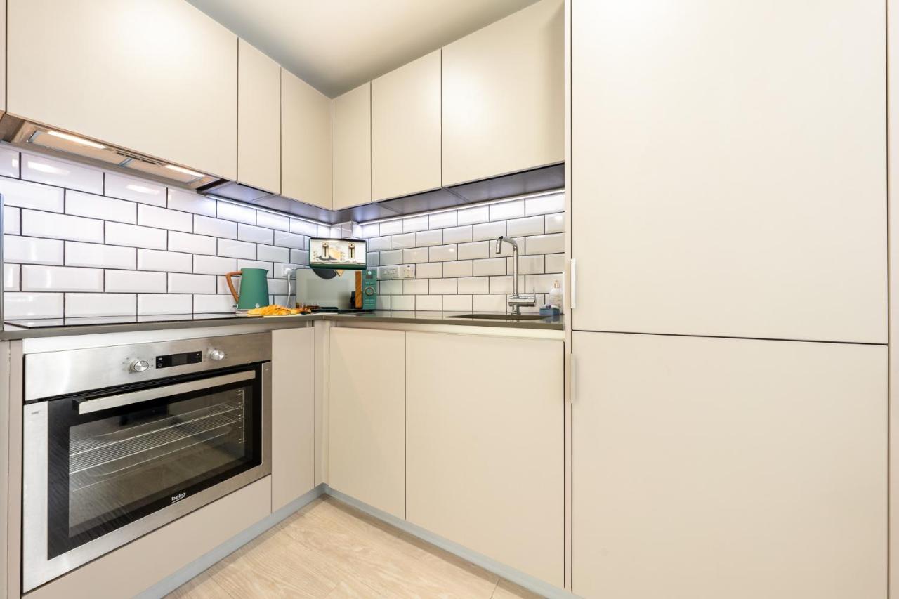 Luxury One Bedroom Serviced Apartment In The Heart Of Bedford Dış mekan fotoğraf